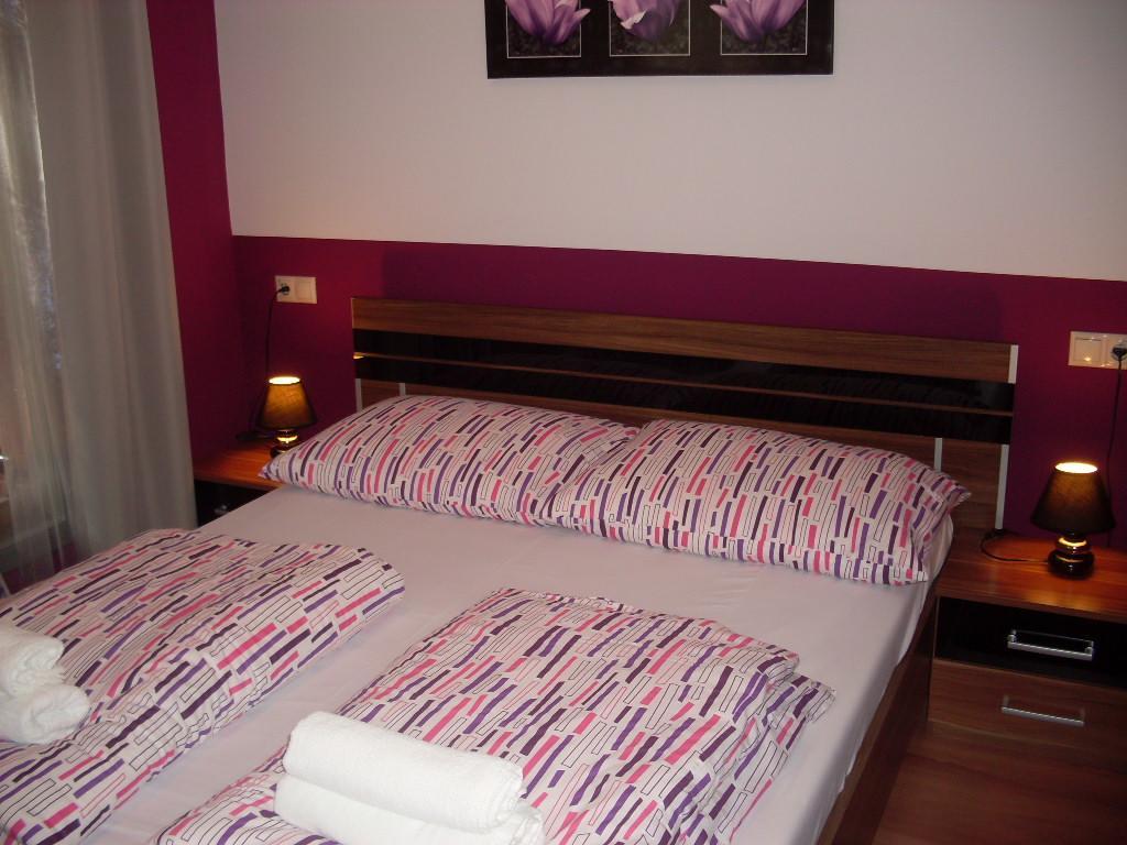 דירות Sárvár Cecilia Apartman מראה חיצוני תמונה